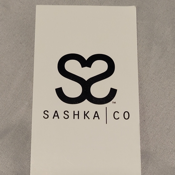 Beautiful Sashka Compay Beaded Bracelet NWOT - Picture 3 of 4